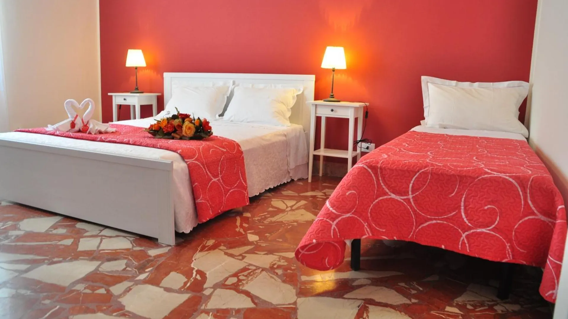 B&T Holiday House Palermo Italy